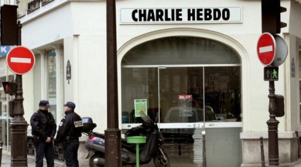 imagini cu redac ia charlie hebdo dupa masacru foto