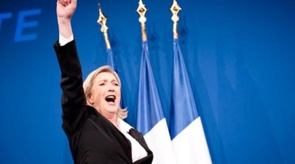 marine le pen cere suspendarea schengen dupa atacul terorist din fran a