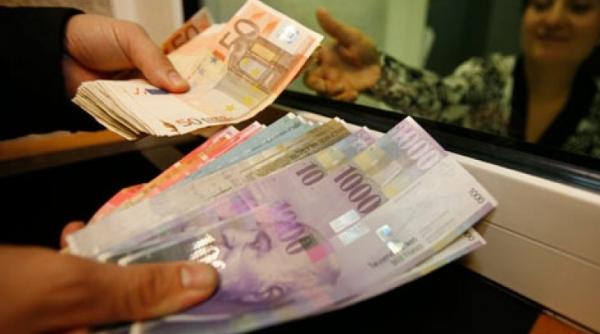 case de brokeraj din intrega lume inregistreaza pierderi masive din cauza francului