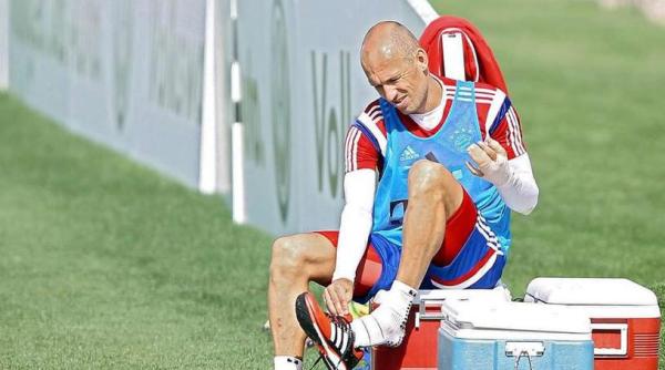 arjen robben mu cat de crocodil foto