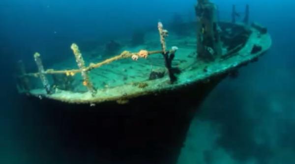 epava misterioasa descoperita de doi vanatori de comori video