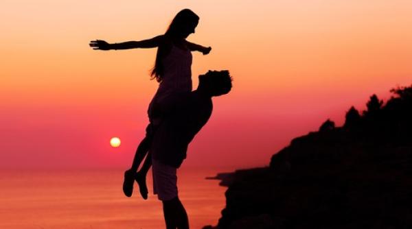 akasa in culise avanpremiera unui spectacol despre pacate