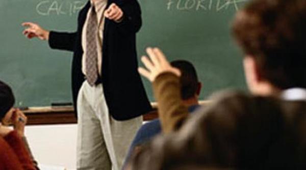 premii unibuc profesorii universita ii din bucure ti premia i la academia romana