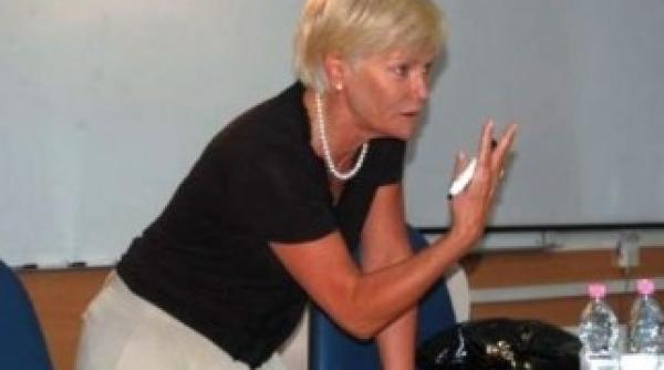 monica tatoiu data fara din banca cu bodyguarzii mi au blocat contul inainte de craciun