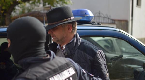 csm dosar retrocedari judecatorii lorand ordog i roxana adam suspenda i din func ie