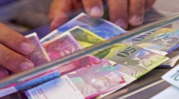 sase banci de acord cu conversia creditelor din franci elvetieni in lei