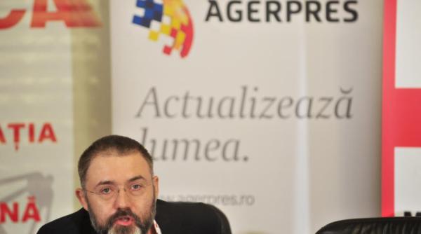 striblea despre gre elile facute de george maior ca ef sri