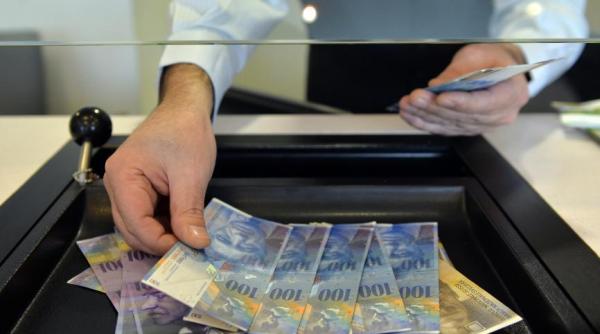 cine este bancherul care a adus creditele in franci in romania