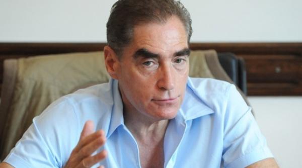 petre roman va pierde mandatul de deputat