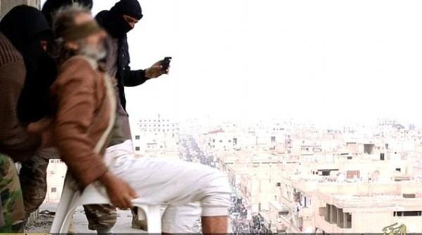 barbat aruncat de la etaj i omorat cu pietre pentru ca era homosexual