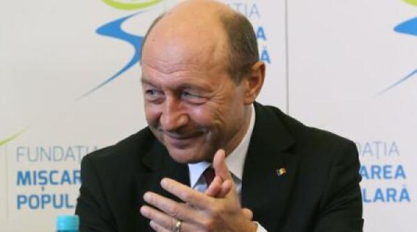 ruxandra dragomir  prc e2prc 80prc 9etraian basescu va veni in partidul miprc c8prc 99carea popularaprc e2prc 80prc 9d