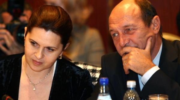 elena udrea adriana saftoiu ocul vine de la traian basescu