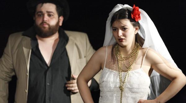 imagineaza i ca e ti dumnezeu teatrul in culise premiera in prezen a lui matei vi niec