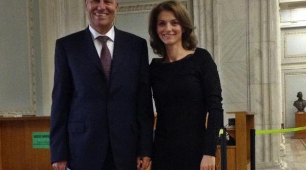 alina gorghiu il desfiin eaza pe traian basescu cu exemplul klaus iohannis