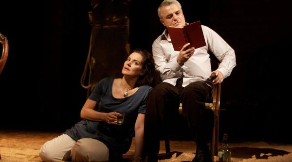 hurezeanu in love stories la metropolis lupta sufleteasca din care nimeni nu iese invingator