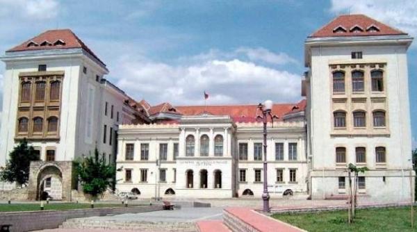 perchezi ii la umf iasi au fost ridicate acte de la contabilitate