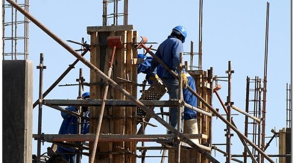 italia un muncitor roman a murit dupa ce a cazut de pe un acoperi