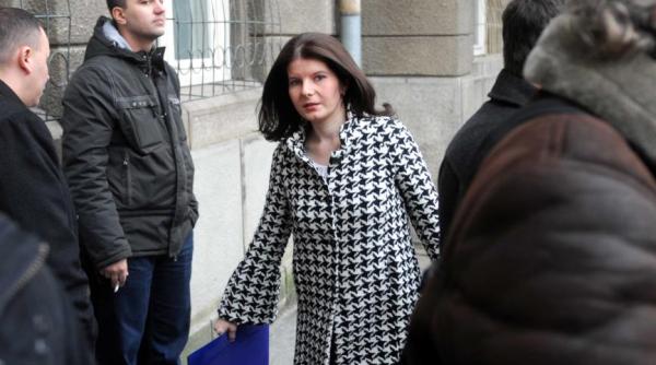 monica iacob ridzi s a predat la poli ie condamnata la 5 ani de inchisoare