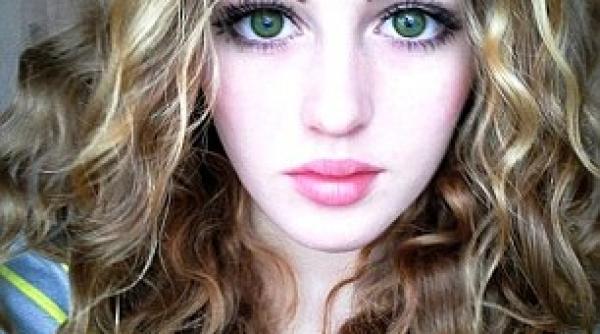 cum arata adolescenta cu chip de barbie i corp de barbat