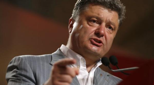 petro porosenko 2 475 de membri ai fortelor armate ucrainene au fost retrasi de la debalteve