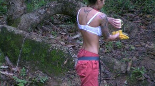 sunt vedeta scoate ma de aici la pro tv vedetele s au dezbracat la du