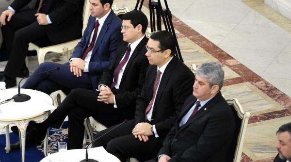 adrian nastase eduard hellvig prin experien a i pregatire o solu ie potrivita