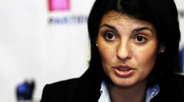 lavinia prc c8prc 98andru ii face portretul lui eduard hellvig  cum il descrie