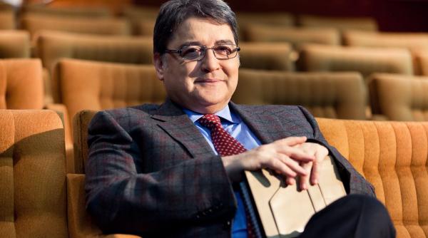 eduard hellvig director sri hurezeanu il critica pe basescu pentru reac ia de pe facebook