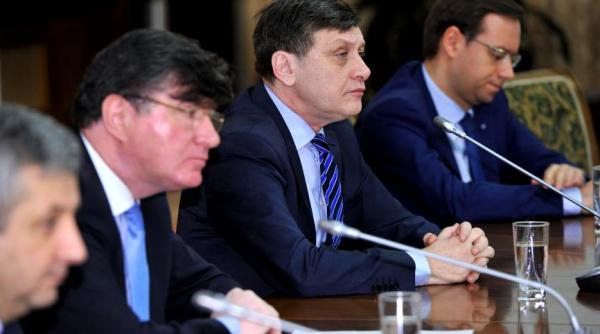 pnl inlocuie te cinci membri din comisia de revizuire a constitu iei