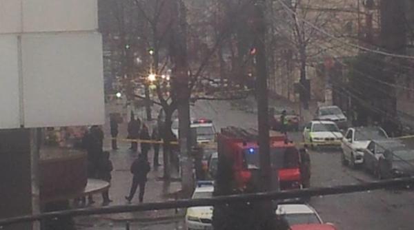 alerta cu bomba la doua banci din chi inau alertele inainte de vizita lui iohannis