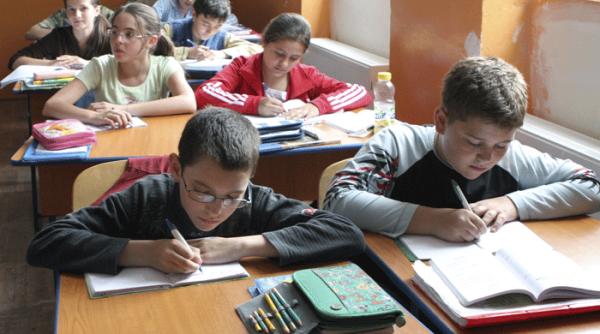 ora de religie in coli sondaj ce spune profesorul paul iulius negoi a