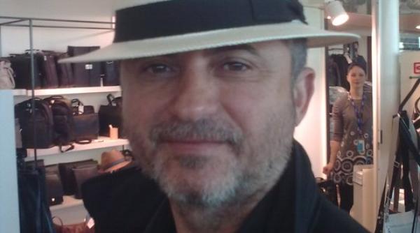 miliardarul costel comana s a sinucis in toaleta unui avion era urmarit pentru dare de mita