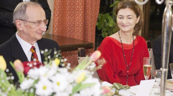 oana stanciulescu invitata la dineul de la palatul elisabeta foto