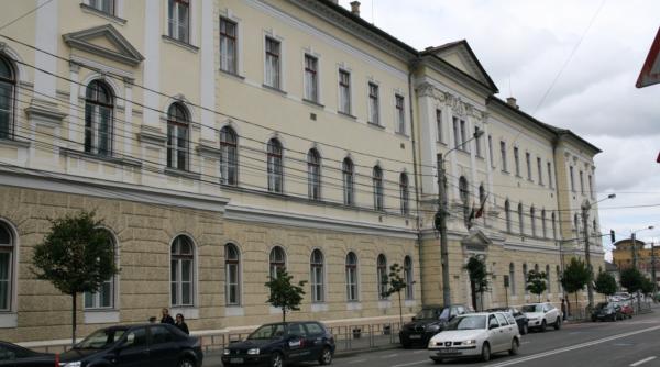 scandalul meme urilor de la liceul sincai din cluj continua creatorul gupului compara scoala cu auschwitz