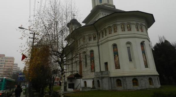 cluj revolta i din cauza slujbelor biserice ti localnicii solicita ajutorul lui emil boc e strigator la cer