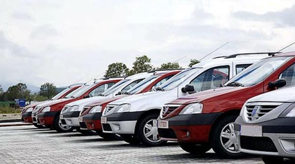 dacia vanzari in scadere puternica in fran a dupa primele doua luni din 2015