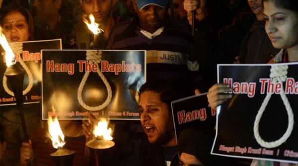 interviu ocant o fata este mult mai responsabila pentru un viol decat un baiat