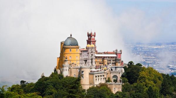 top cele mai frumoase castele din europa castelul bran i castelul corvinilor in clasament