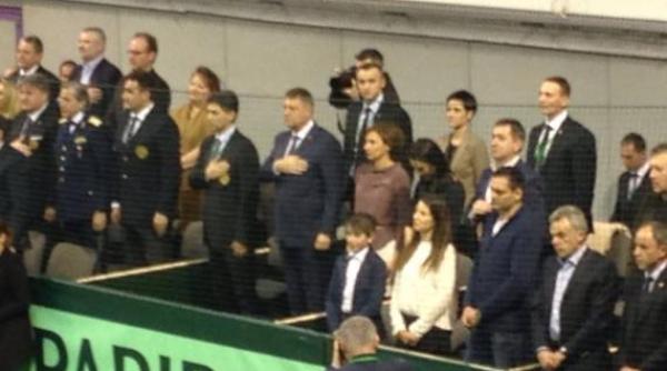 klaus iohannis spectator la meciul de dublu din cupa davis de la sibiu