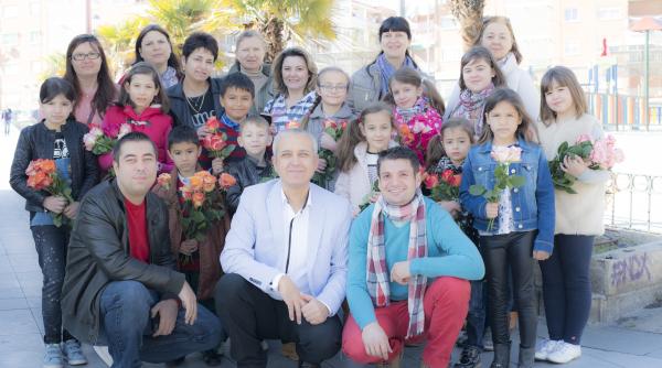 fadere copiii romani din madrid flori pentru mamele din coslada