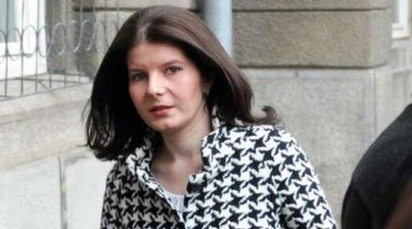 monica iacob ridzi ac iune de strangere de semnaturi in biserici pentru gra iere