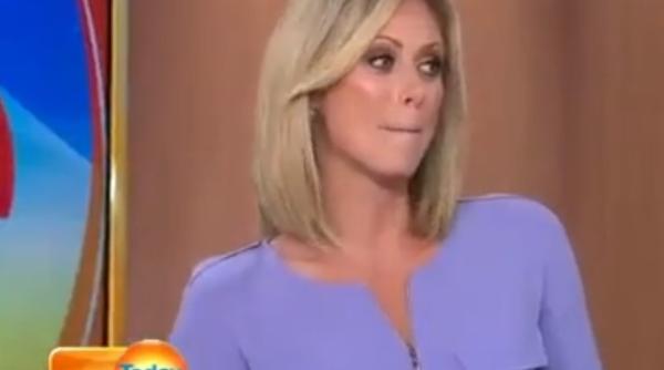 intrebarea oc primita de un reporter in direct video