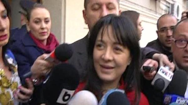 oana mizil imi depun demisia din parlament sunt insarcinata