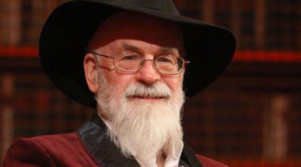 scriitorul terry pratchett a murit