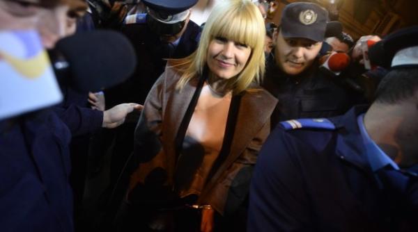 elena udrea a dat o pe fasole in arest