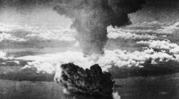 bombardament hirsohima infern la 300 000 de grade celsius file de istorie