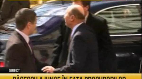 basescu audiat la parchetul general protestatarii i au strigat la pu carie