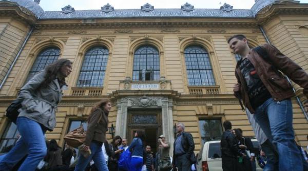 decanul faculta ii de medicina despre perchezi ii nu avem niciun fel de probleme