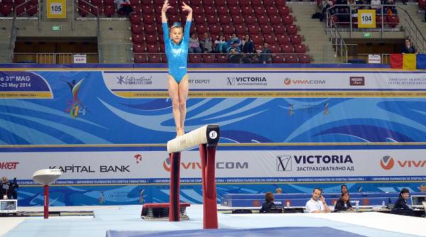 gimnastica artistica laura jurca diana bulimar i andrei muntean califica i in finale la doha