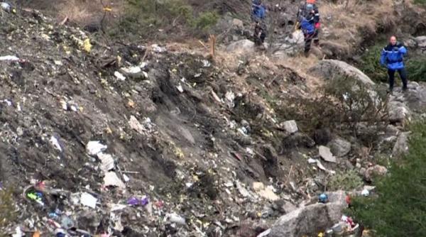 airbus a320 prabu it sute de buca i din trupurile neinsufle ite gasite de anchetatori